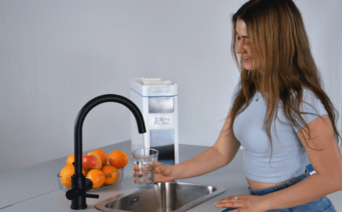 Osmoseanlagen Untertisch- und Auftischmodelle.