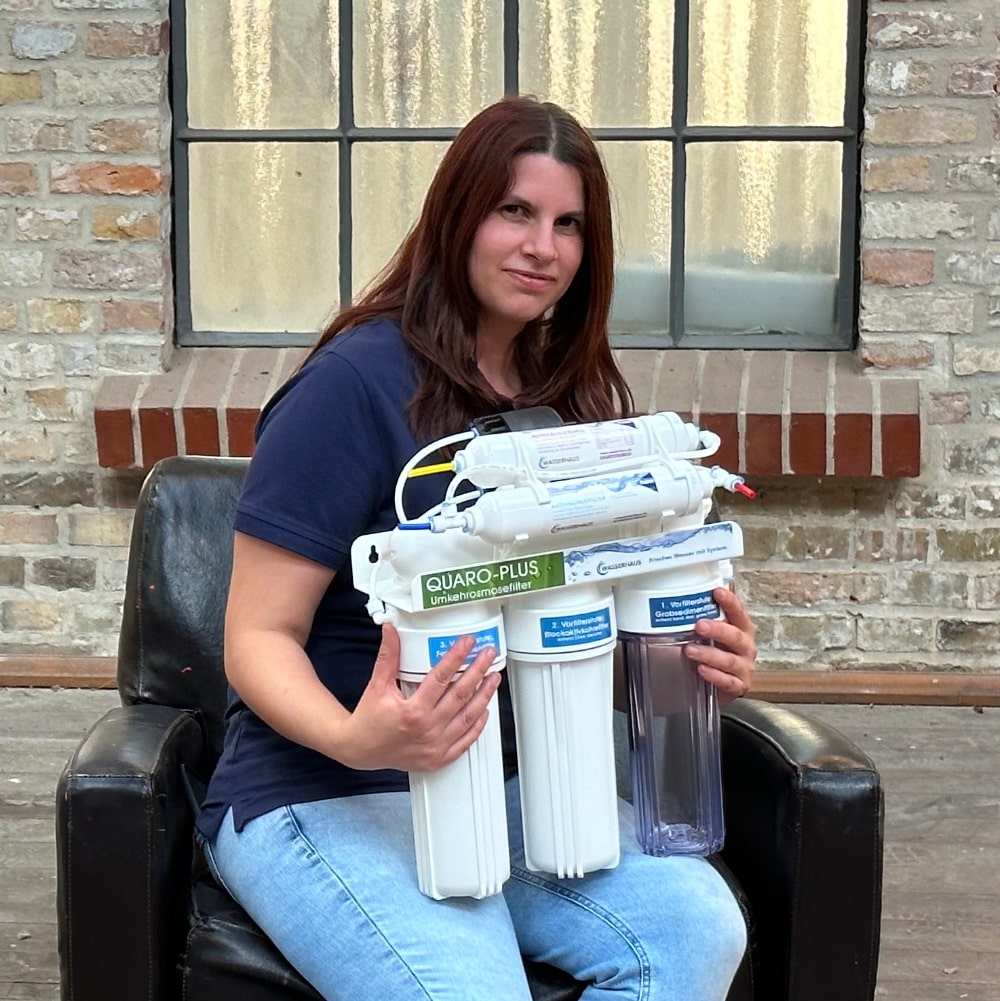 Nicole Ziggel (Produktion/Logistik) Nicole Ziggel (Produktion/Logistik)