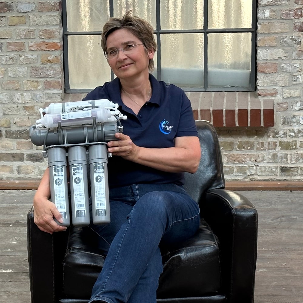 Susanne Birk (Administration/Finanzen/Einkauf) Susanne Birk (Administration/Finanzen/Einkauf)